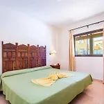 House Oasis Hotel