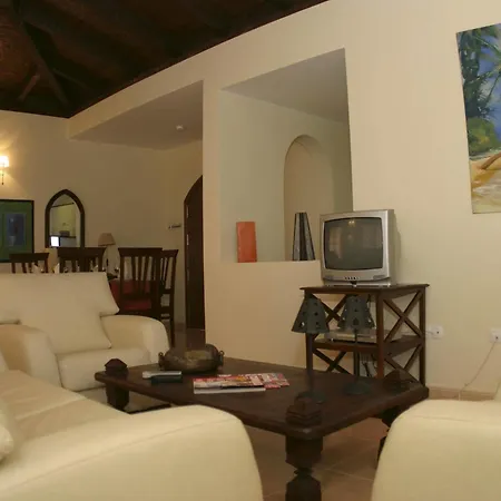 House Oasis Villa *
